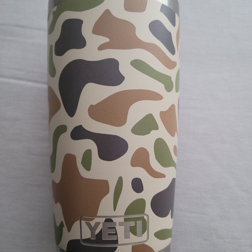 Camouflage 20oz Yeti Rambler